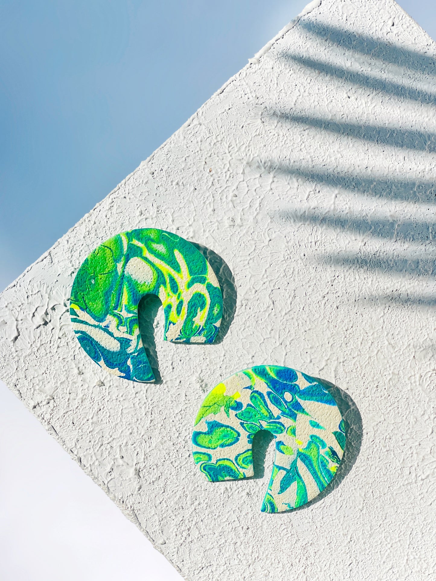 The Aries Midi in Cobalt, Green, and Cream Polymer