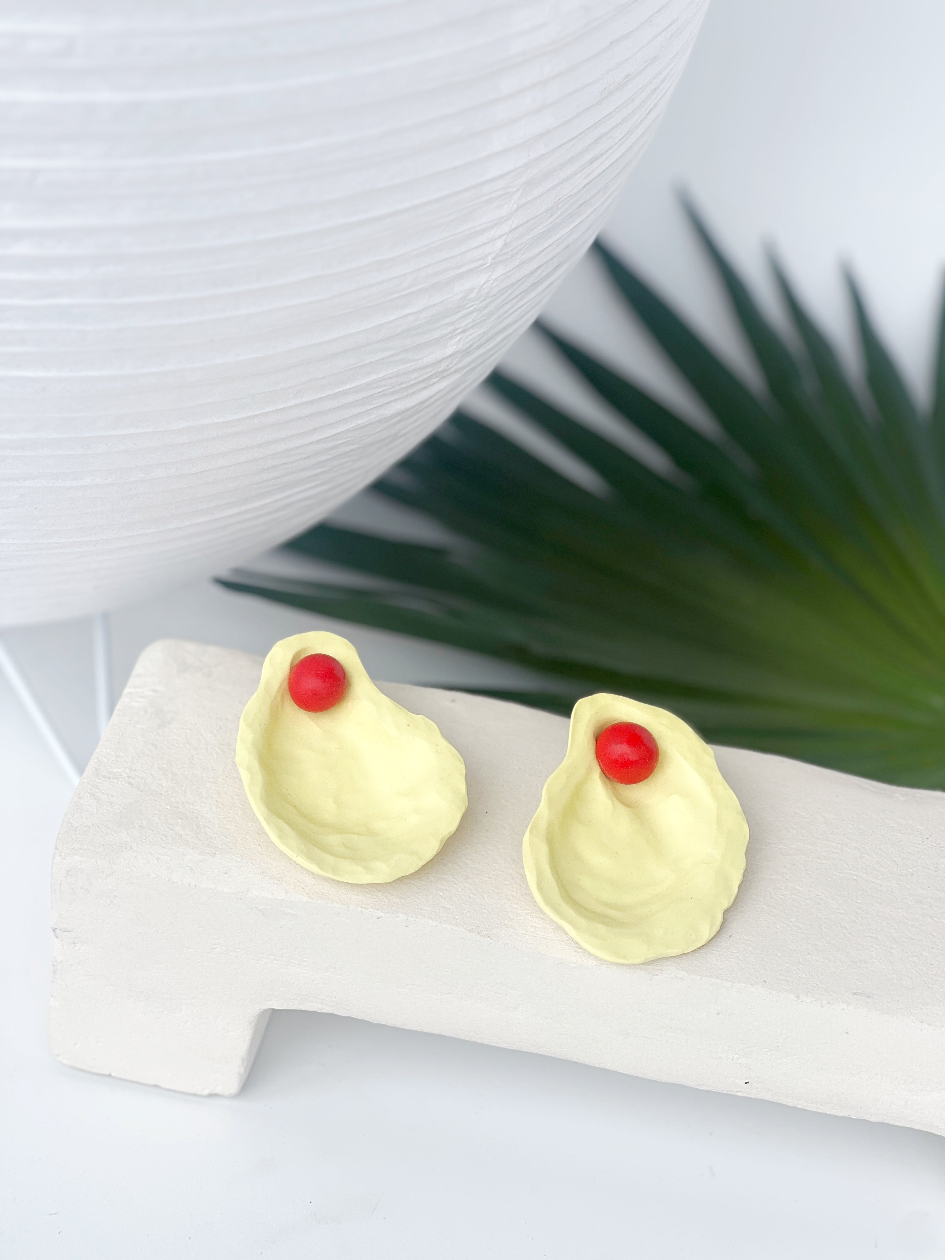 The Oyster (MADE TO ORDER) Multiple Color Options Available!