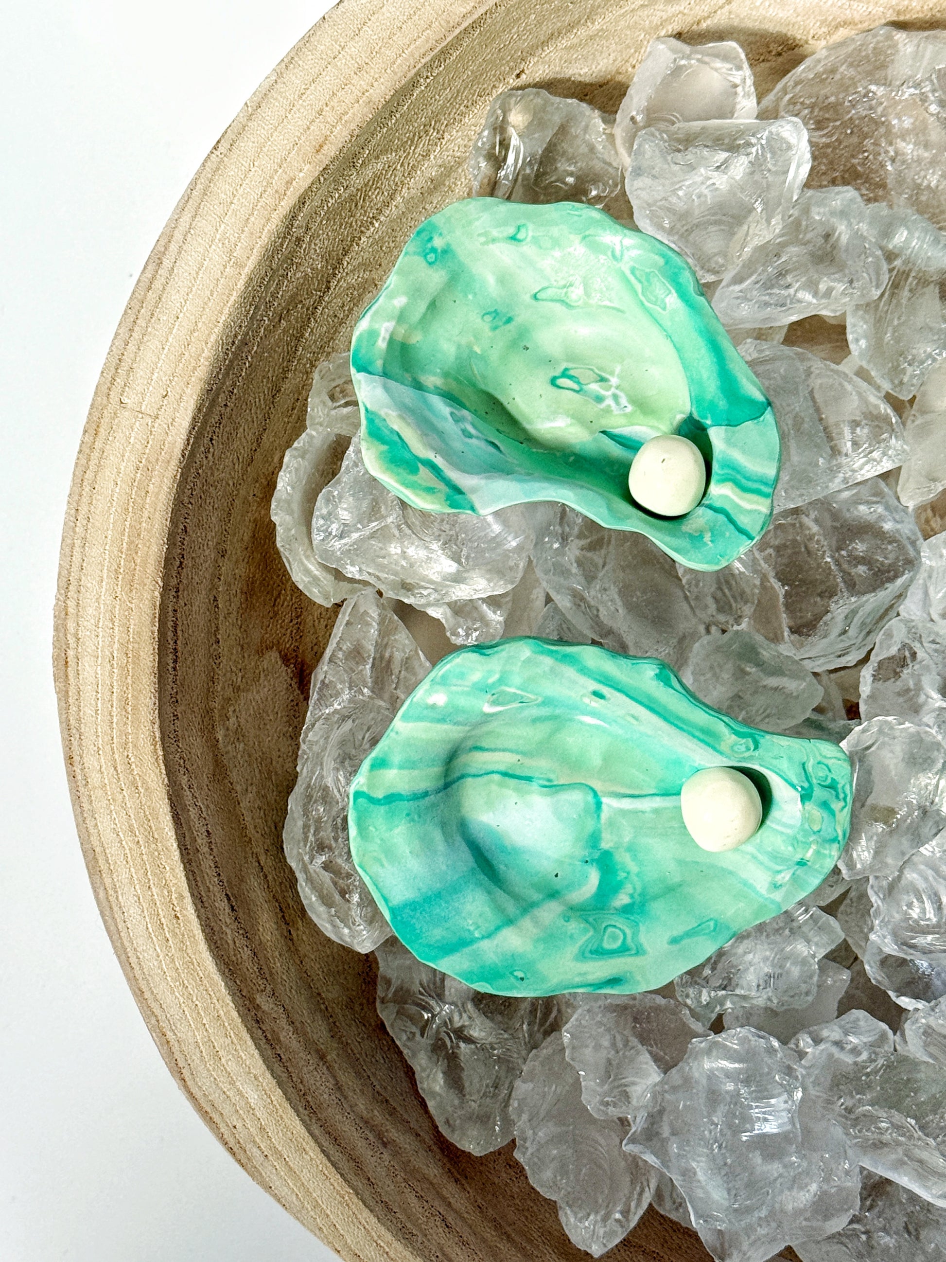 The Oyster (READY TO SHIP) Multiple Color Options Available!