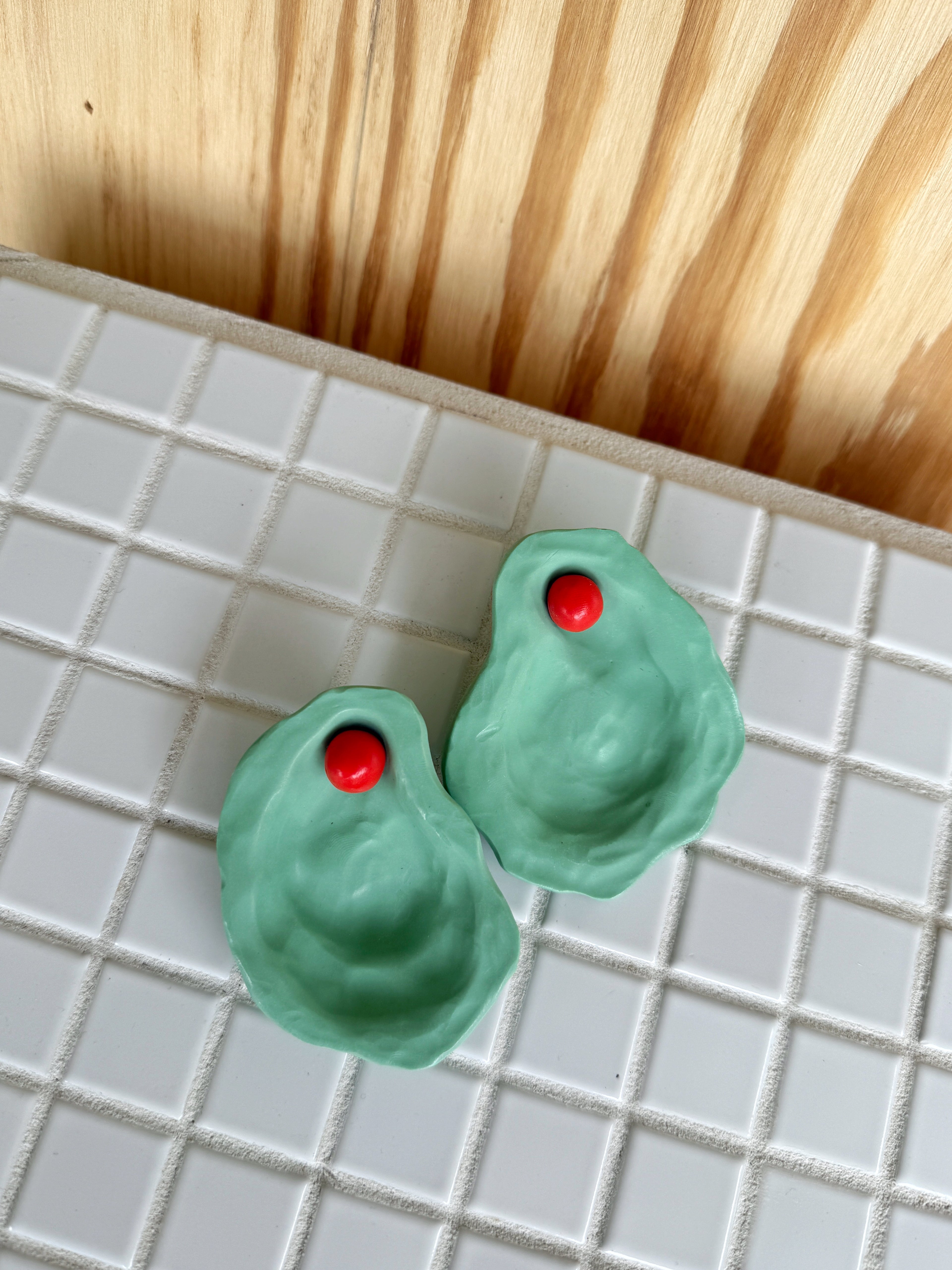 The Oyster (MADE TO ORDER) Multiple Color Options Available!