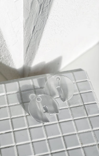 The Aries Midi in Clear Ribbed Acrylic