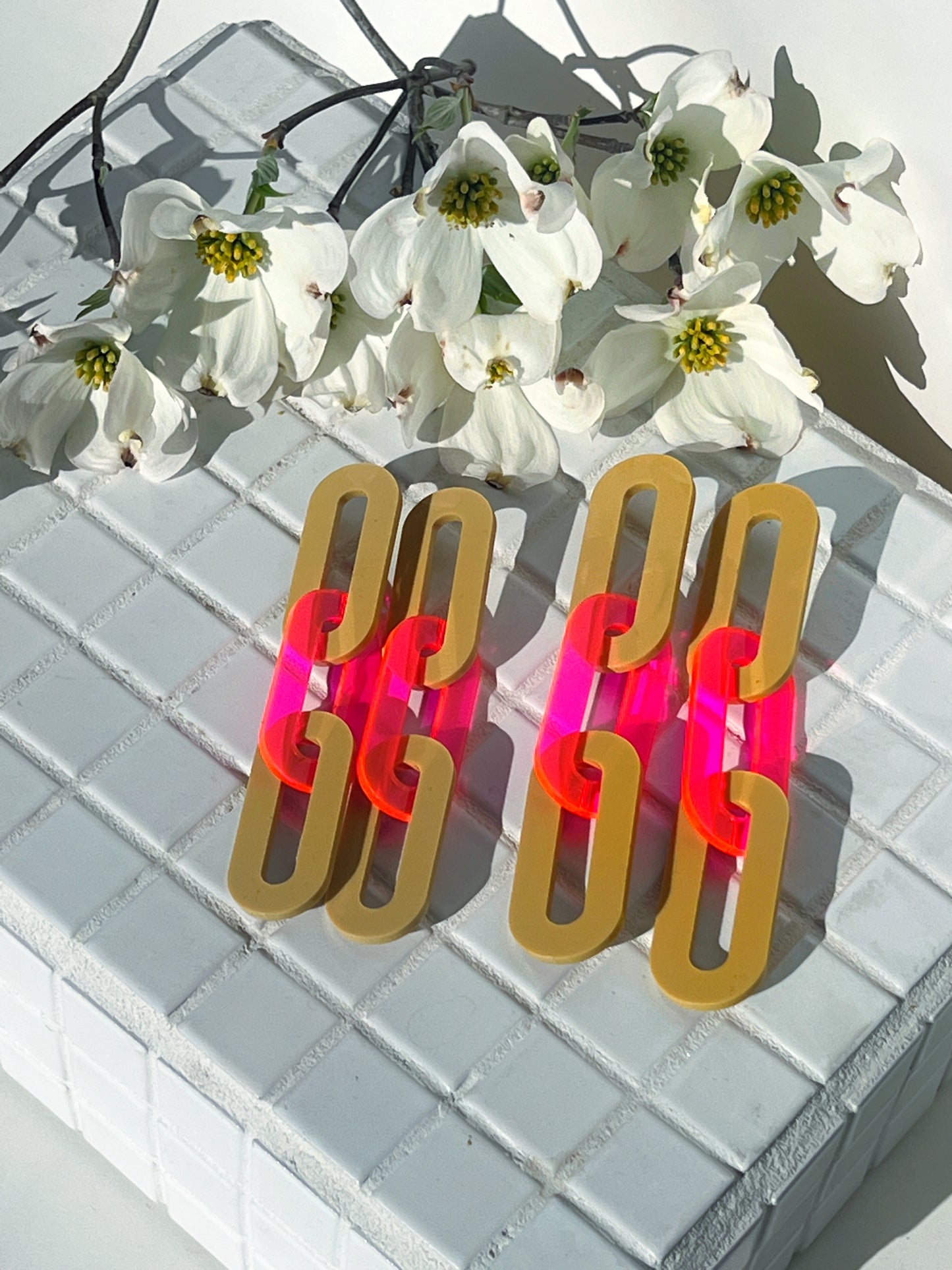 The Spano Earring in Tan & Neon Pink Acrylic